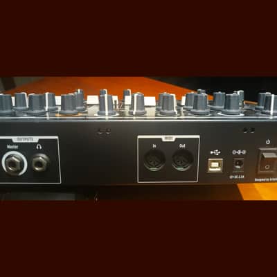 Arturia MiniBrute 2 Noir Edition 25-Key Synthesizer 2022 - Present - Black image 6