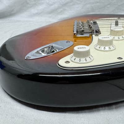Fender American Standard Stratocaster Guitar 2008 - 3-Color Sunburst / Rosewood fingerboard image 15
