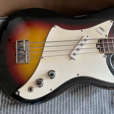 Vox Panther short scale vintage bass guitar Eko Italian mid-late 60s - Sunburst image 2