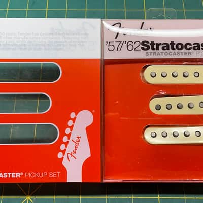 Fender Original 57/62 Stratocaster pickup set image 2