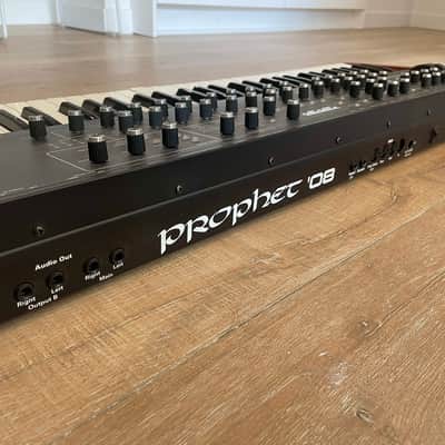 Dave Smith Instruments Prophet 08 PE 61-Key 8-Voice Polyphonic Synthesizer 2009 - 2015 - Black with Wood Sides WITH CASE image 3