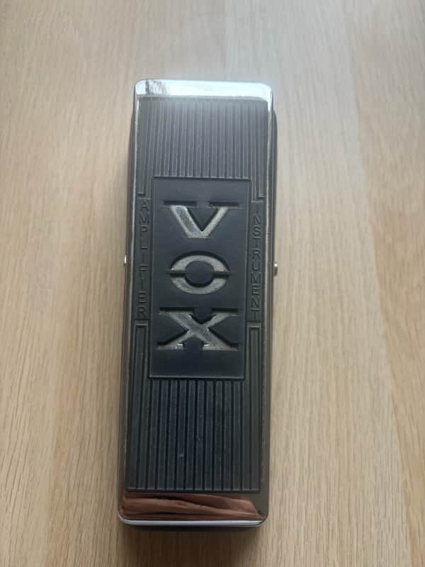 Vox V847A Wah with 9V Jack