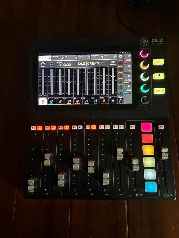 Mackie DLZ-Creator 12-Channel Digital Mixer 2023 - Present - Black image 1