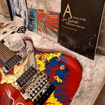 Ibanez JS 20th Anniversary 2008 - Autographed by Joe - Excellent Condition - 300 Made image 3
