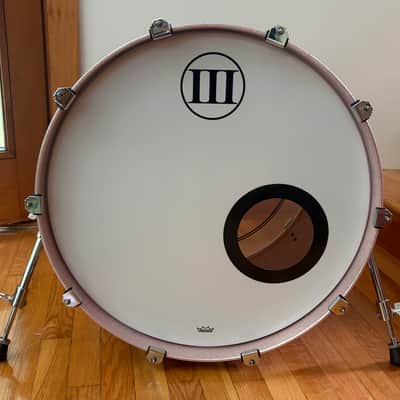 (Video) WFLIII 22x16 Bass Drum Generations 6-Ply Mahogany-Maple Champagne Sparkle Lacquer image 17