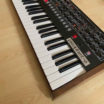 Dave Smith Instruments Prophet 6 49-Key 6-Voice Polyphonic Synthesizer 2015 - 2018 - Black with Wood Sides image 2