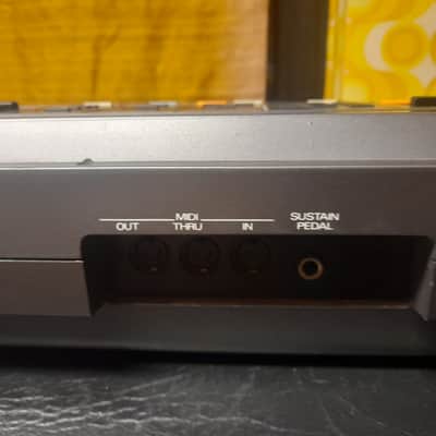 Roland E 10 Synthesizer image 6