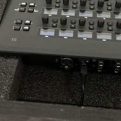 AVID S3 16-Fader Control Surface w/ E3 Engine and Road Case CG013BF image 11