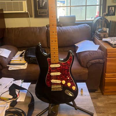 Fender Stratocaster 1994 - Black/Tortoise shell pick guard image 3