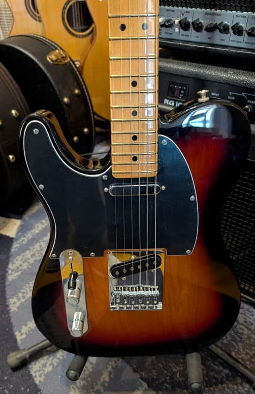 Fender Player II Telecaster Left-Handed 2024 - Present - 3-Color Sunburst image 1