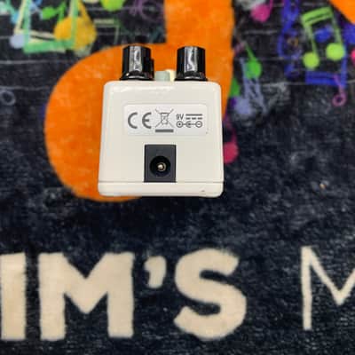 MXR M282 Dyna Comp Mini Bass Compressor 2019 - Present - White image 5