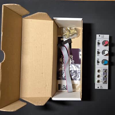 Mutable Instruments Shades Mixer / Attenuverter Module image 2