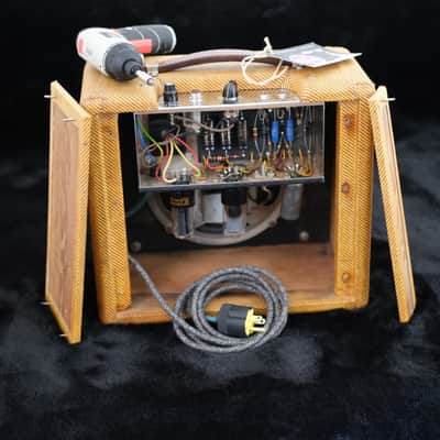 1961 Fender Champ 5F1 Tweed image 11