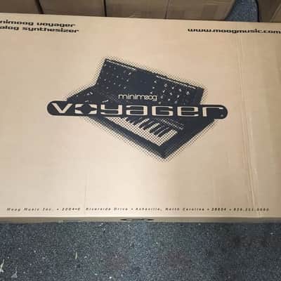 Moog Minimoog Voyager PERFORMER EDITION Analog Synth V3,Blue Pitch/Mod //ARMENS// image 3