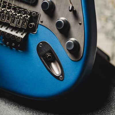 Luxxtone Choppa S HSS Floyd-Matte Lake Placid Blue w/Blackend Aluminum Pickguard & 1-Piece Roasted Flame Maple Neck image 2