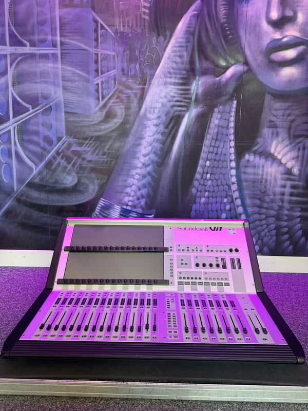 Soundcraft Vi1 Console w/ Flightcase & Soundcraft Compact Stagebox image 1