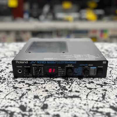 Roland JV-1010 64-Voice Synthesizer Module