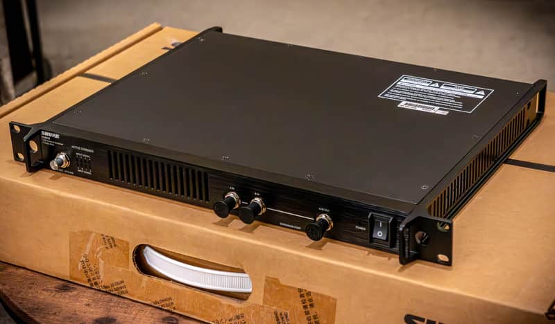 Shure PA821B Wireless System Antenna Combiner (470 - 865 MHz) - Like New/Unused/NOS image 1