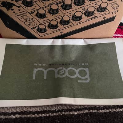 Moog Minitaur Limited Edition White mint condition with box. image 6
