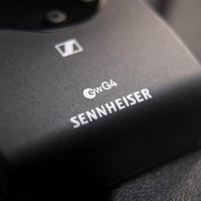 Sennheiser EW 500 G4 w Ci 1 instrument cable wireless system transmitter, receiver & rackmount kit 470-558 MHz 2020-present - gray image 4