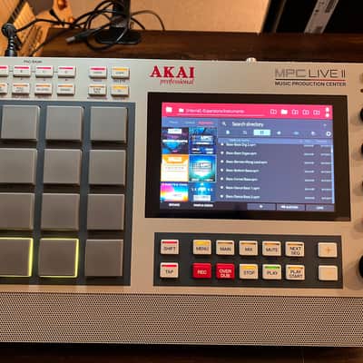 Immagine Akai MPC Live II Standalone Sampler / Sequencer Retro Edition 2020 - Present - Grey - 5
