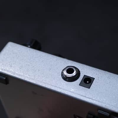 Tech 21 NYC SansAmp US Metal Character Series Distortion Preamp Effect Pedal image 10