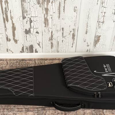 Novo Solus H2 - 3 Tone Burst, Light Aging image 21