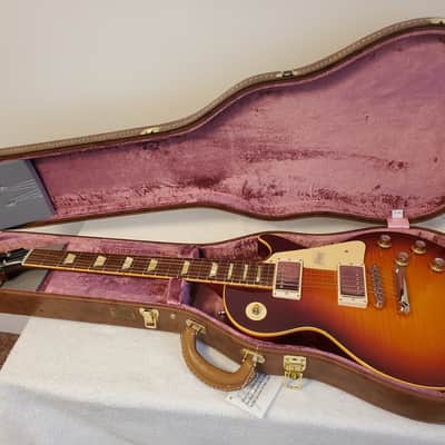 Gibson Custom Shop Beauty Of The Burst 1960 Les Paul 2019 - Dark Burst gloss figured top image 3