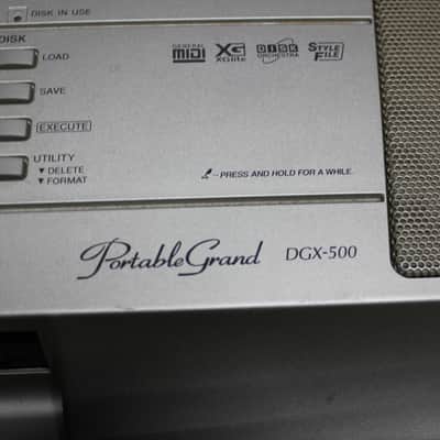 Yamaha DGX-500/ With Power Supply and Stand image 3