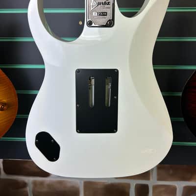 Ibanez RG550 White 2018 Electric Guitar image 12