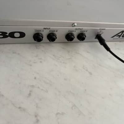 Alesis DEQ230 Equalizer image 9