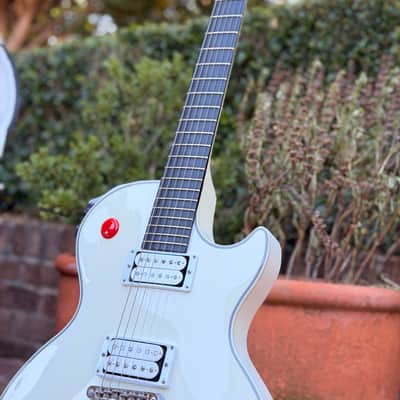 Gibson Signature Les Paul Guitar with OHSC 2012 - Excellent image 8