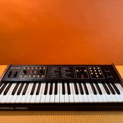 Sequential Circuits Six Trak (Pro Serviced with Upgrades) 1984 - Black /Walnut