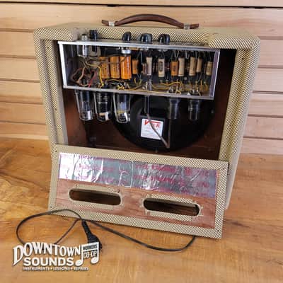 Mid-50s Fender "Deluxe" 5B3 Wide-Panel 10-Watt 1x12" Guitar Combo image 10