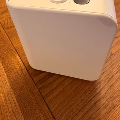 Yamaha THR30II-WL 30-Watt 2x3.5" Wireless Stereo Digital Modeling Guitar Combo 2022 - Present - White image 5