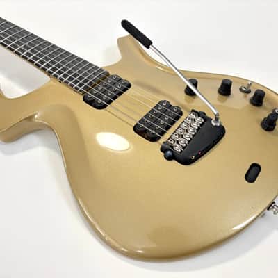 Parker Fly Deluxe Vibrato 1997 Antique Gold image 12