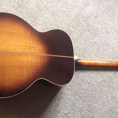Alvarez 5055 Bluesman Acoustic, Sunburst hardshell case image 8