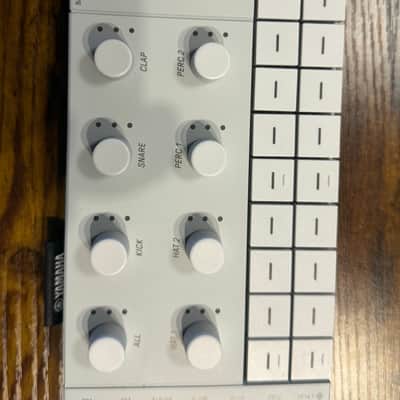 Yamaha Seqtrak Mobile Music Ideastation 2024 - Present - Grey / Orange image 4