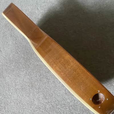 Single Cut Guitar Body, Sunburst, Flamed Maple, Mahogany image 5