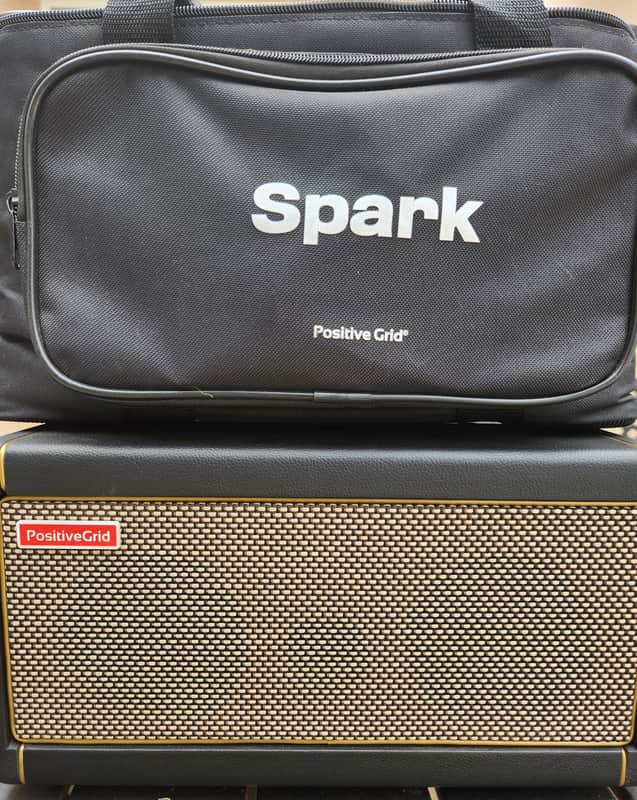 Positive Grid Spark 40 40-Watt 2x4" Modeling Guitar Combo 2020 - Present - Black image 1