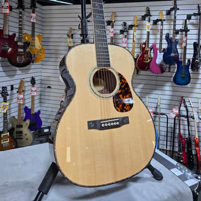 Larrivee OM-10 Acoustic Guitar - Natural w/OHSC & PLEK*D #010 image 3
