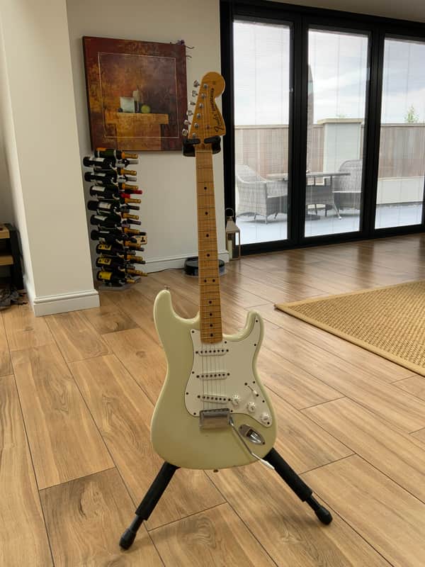 Fender Stratocaster 1969 (custom shop) - Blonde image 1
