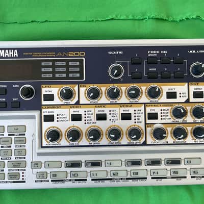 Yamaha AN200 - muy cuidada