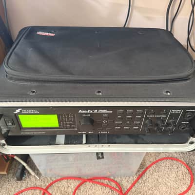 Fractal Audio axe fx II + carry case image 2