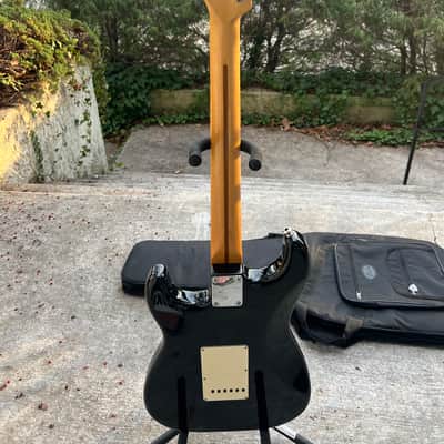Fender Standard Stratocaster HSS Maple Neck 2010 - Black image 18