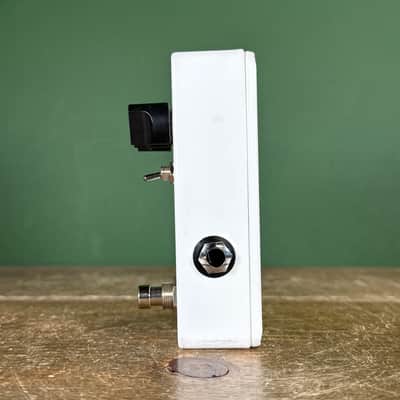 JHS 3 Series Delay 2020 - Present - White image 5