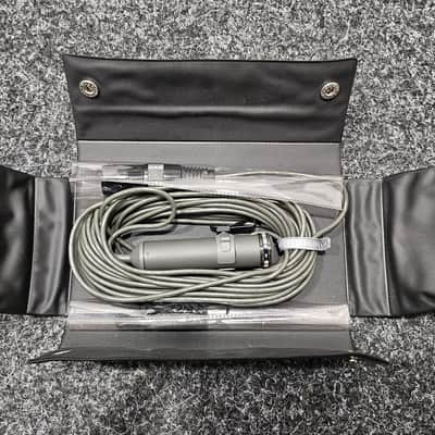 Vintage lavalier AKG D110 in original box image 1