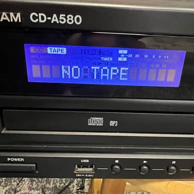 TASCAM CD-A580 2020s - Black image 2