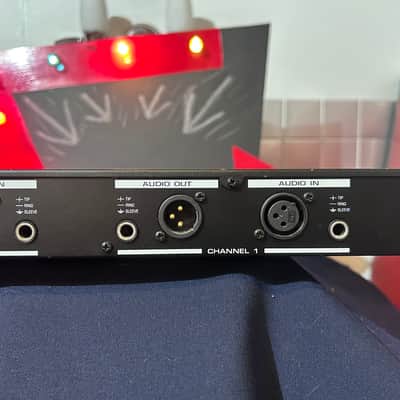 Behringer Denoiser SNR2000 2-Channel Audio Interactive Noise Reduction System 2000s - Black / Silver image 7