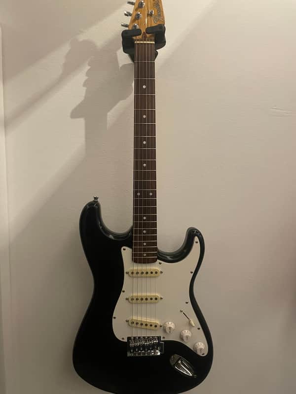 Fender Standard Stratocaster Black image 1
